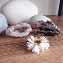 Afbeelding in Gallery-weergave laden, Kleine agaatgeodes - Insight Stones