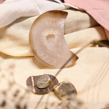 Afbeelding in Gallery-weergave laden, Agaatmaan met druzy - Insight Stones