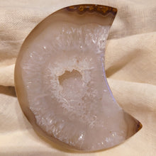 Afbeelding in Gallery-weergave laden, Agaatmaan met druzy - Insight Stones
