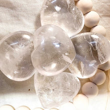 Afbeelding in Gallery-weergave laden, Bergkristalhartje - Insight Stones