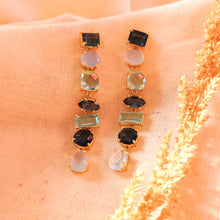 Afbeelding in Gallery-weergave laden, Lange statement oorbellen verguld - blauwe edelstenen - Insight Stones