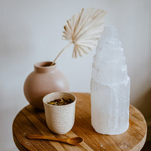 Afbeelding in Gallery-weergave laden, Seleniet lamp 25 cm - Insight Stones