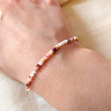 Afbeelding in Gallery-weergave laden, Sierlijke kralenarmband van 925 verguld zilver met roze opaal en robijn - Insight Stones