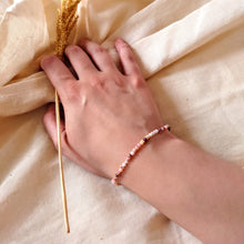 Afbeelding in Gallery-weergave laden, Sierlijke kralenarmband van 925 verguld zilver met roze opaal en robijn - Insight Stones