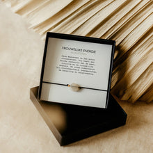 Afbeelding in Gallery-weergave laden, Vrouwelijke energie armbandje - Maansteen - Insight Stones