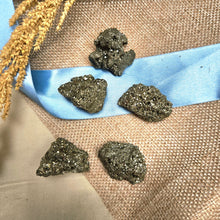 Afbeelding in Gallery-weergave laden, Pyrietclusters uit Peru - Insight Stones