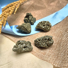 Afbeelding in Gallery-weergave laden, Pyrietclusters uit Peru - Insight Stones