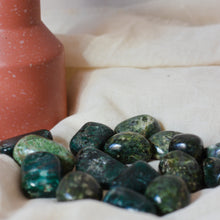 Afbeelding in Gallery-weergave laden, Smaragd jumbo trommelstenen - Insight Stones