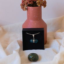 Afbeelding in Gallery-weergave laden, Zilveren (S925) hanger met blauw - groene fluoriet - dubbeleinder - Insight Stones