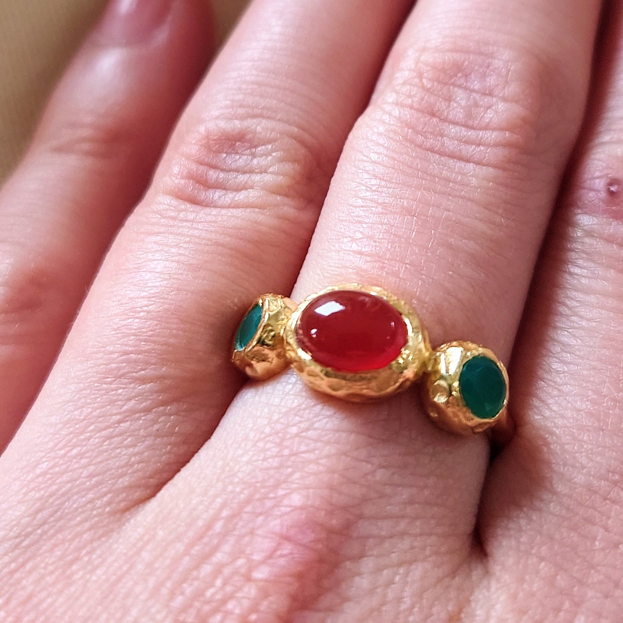 Anello Boho in argento 925 placcato oro - onice verde e corniola – Insight Stones Anello Boho in argento 925 placcato oro - onice verde e corniola – Insight Stones